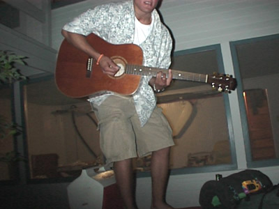 kevin_guitara.jpg